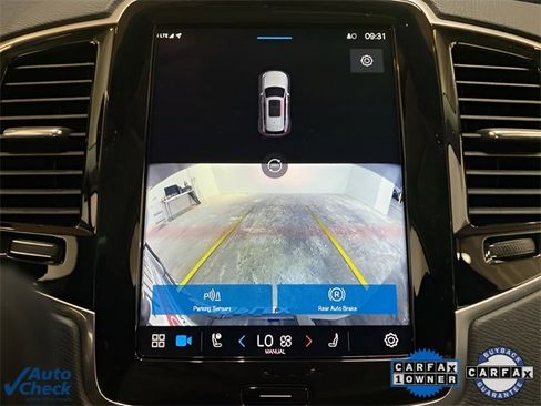 Used 2025 Volvo XC90 B6 Plus image 46