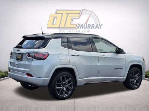 Used 2025 Jeep Compass Limited w/ High Altitude Package AWD/4WD image 5