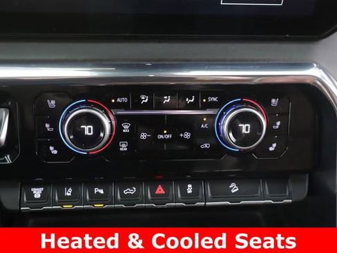 Used 2024 GMC Sierra 2500 Denali Ultimate AWD/4WD image 4