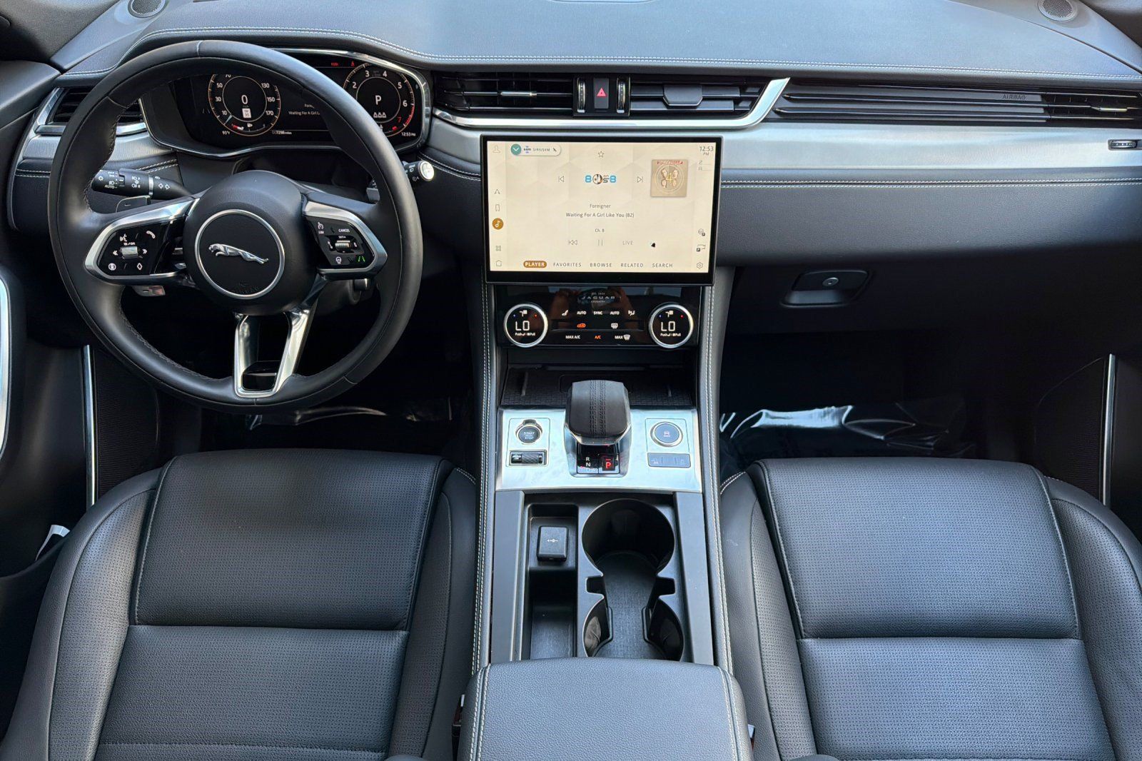 Used 2026 Jaguar F-PACE R-Dynamic S AWD/4WD image 16