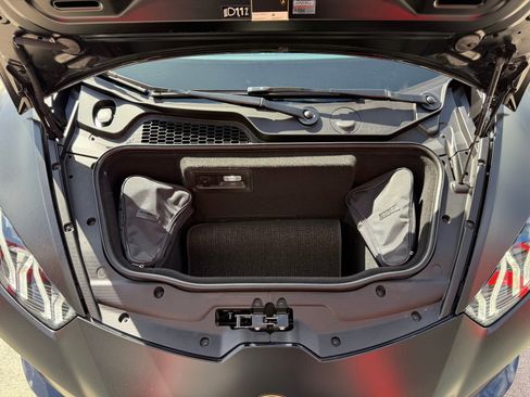 Used 2021 Lamborghini Huracan EVO image 30