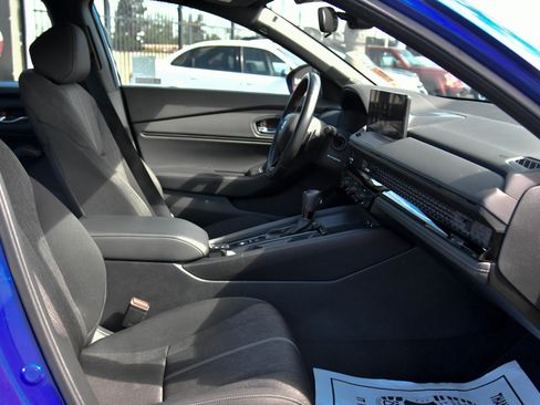 Used 2024 Honda Accord Sport image 43