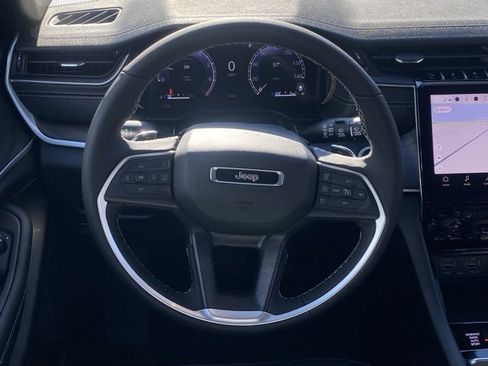 New 2025 Jeep Grand Cherokee Limited image 60