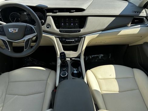 Used 2023 Cadillac XT5 Premium Luxury AWD/4WD image 15