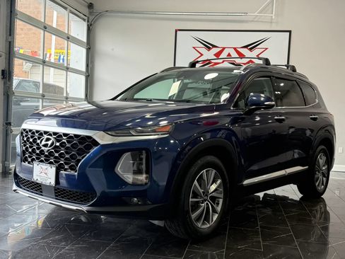 Used 2019 Hyundai Santa Fe AWD w/ Cargo Package image 3