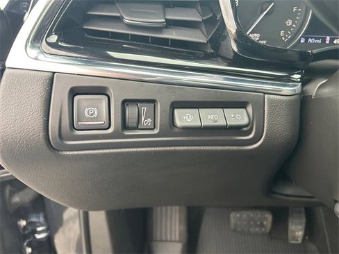 Used 2020 Cadillac XT6 Premium Luxury image 34