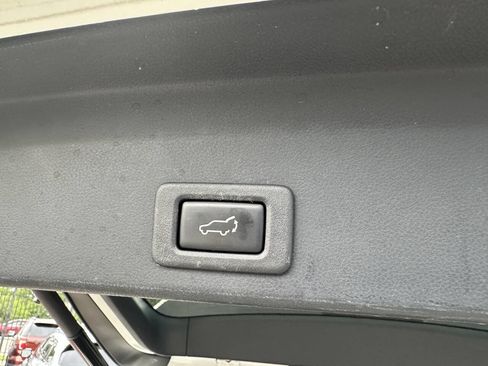 Used 2019 Subaru Ascent Limited image 30