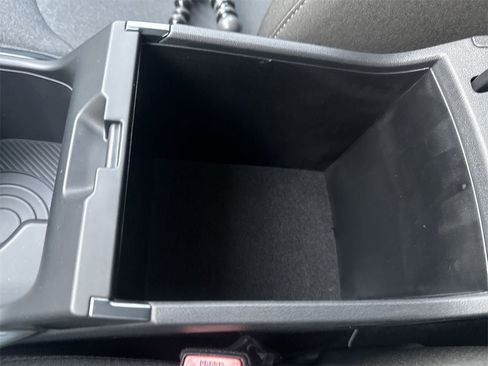 New 2025 Kia K4 LXS image 34