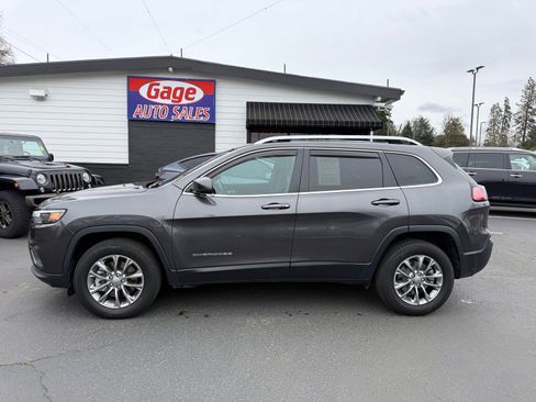 Used 2019 Jeep Cherokee Latitude Plus AWD/4WD image 4