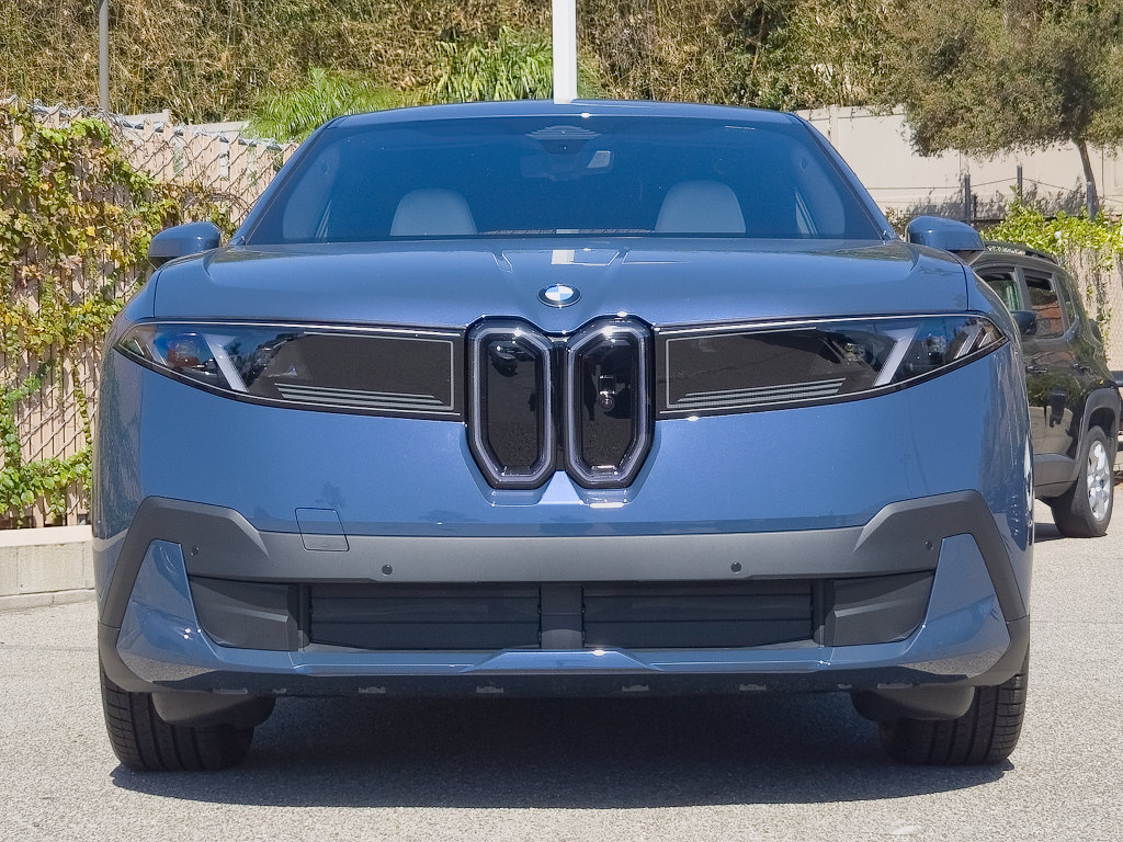 New 2027 BMW iX3 50 xDrive AWD/4WD image 2