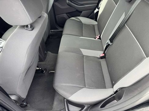 Used 2013 Ford Focus SE FWD image 30
