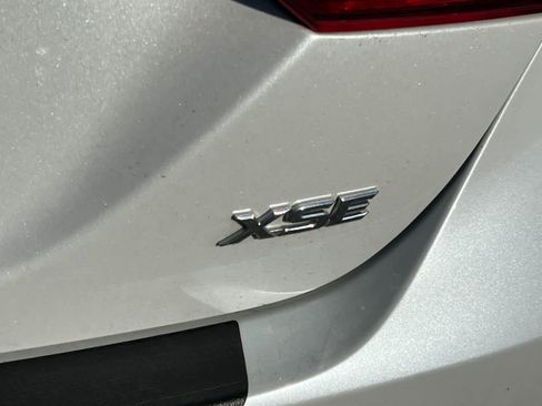 Used 2022 Toyota Camry XSE FWD image 21