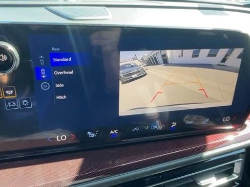 New 2026 Chevrolet Traverse Z71 w/ Enhanced Driving Package image 18