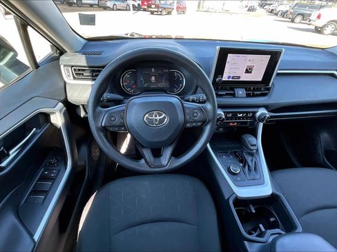 Used 2024 Toyota RAV4 XLE image 6