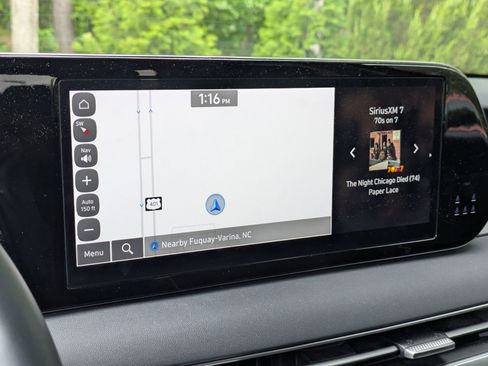 Used 2025 Hyundai Palisade SEL FWD image 19