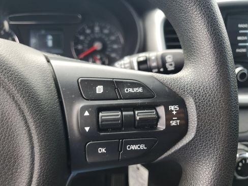 Used 2017 Kia Sorento LX image 18