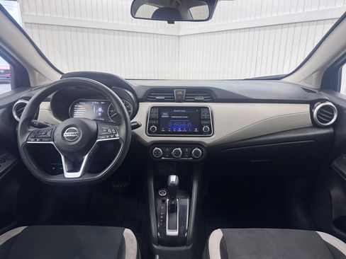 Used 2021 Nissan Versa SV FWD image 16
