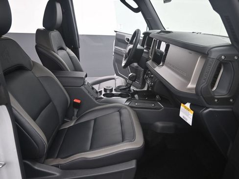 New 2026 Ford Bronco Outer Banks AWD/4WD image 24