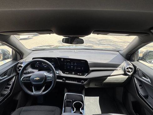 Used 2025 Chevrolet Equinox LT FWD image 34