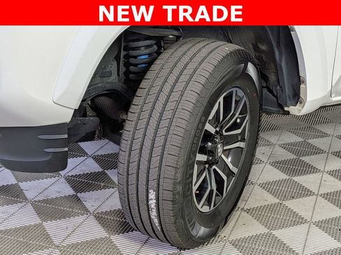 Used 2023 Toyota Tacoma TRD Sport w/ Advanced Technology Package AWD/4WD image 10