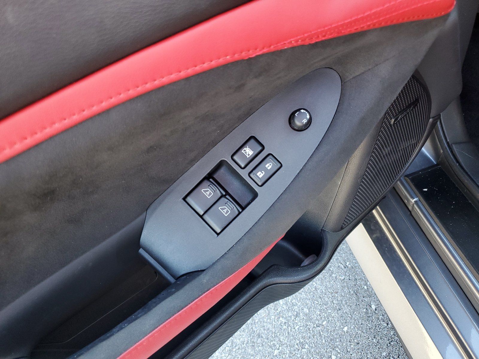 Used 2025 Nissan Z Performance w/ Floor Mat Package RWD image 12