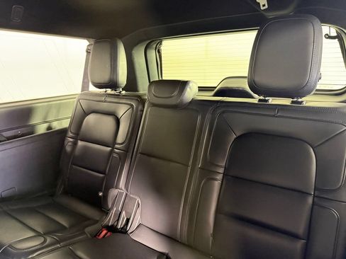 Used 2024 Lincoln Navigator L 4WD image 33