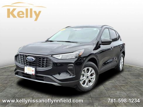 Used 2025 Ford Escape Active w/ Active Premium Tech Pack image 1