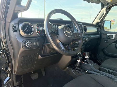 Used 2019 Jeep Wrangler Unlimited Sport S AWD/4WD image 18