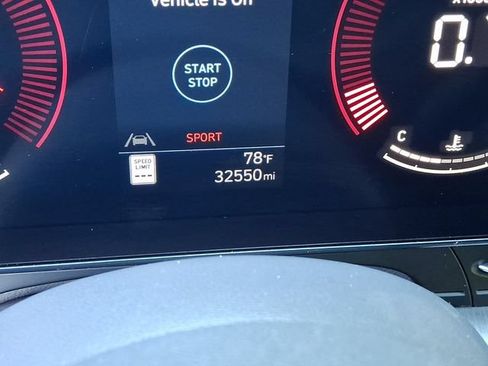 Used 2024 Hyundai Kona SEL AWD/4WD image 22
