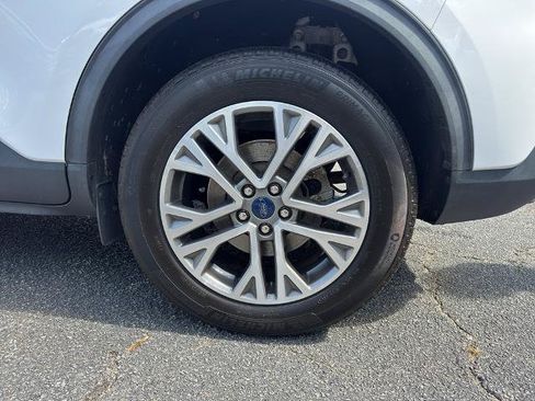 Certified 2022 Ford Escape SEL AWD/4WD image 5