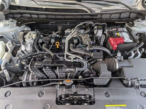 Used 2023 Nissan Altima 2.5 SV image 13