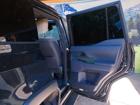 Used 2025 Lexus GX 550 AWD/4WD image 32