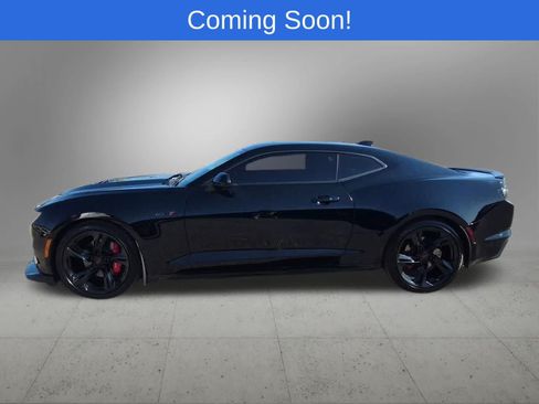 Used 2022 Chevrolet Camaro LT w/ RS Package RWD image 3
