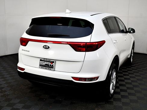 Used 2019 Kia Sportage LX image 8