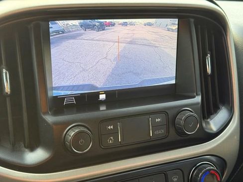 Certified 2019 GMC Canyon SLE w/ Driver Alert Package image 16