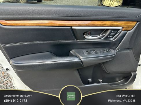 Used 2017 Honda CR-V Touring image 17