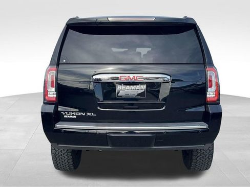 Used 2015 GMC Yukon XL Denali w/ Premium Package image 6