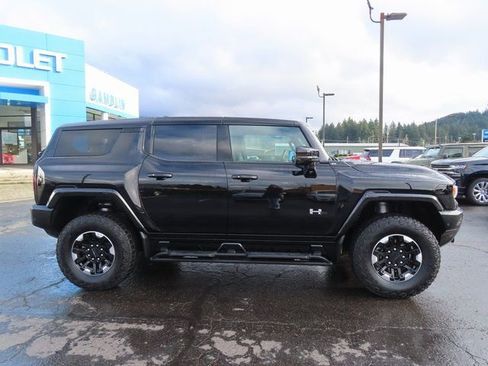 Used 2024 GMC Hummer EV 2X w/ Extreme Off-Road Package image 8