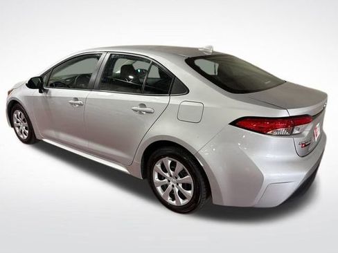 Used 2023 Toyota Corolla LE image 13