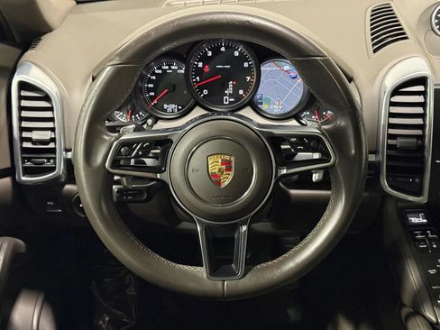 Used 2016 Porsche Cayenne AWD/4WD image 23
