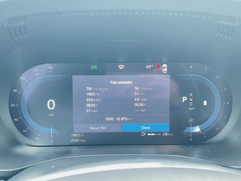 Certified 2023 Volvo XC60 B5 Ultimate image 17