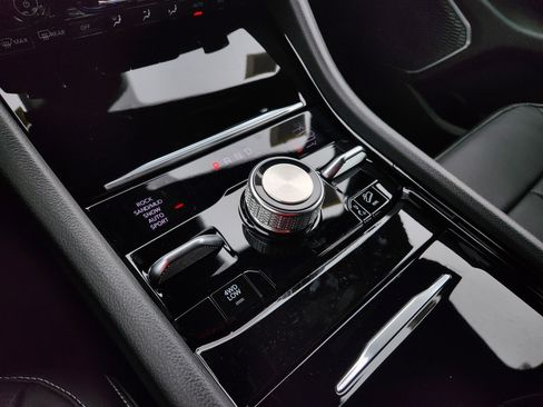 New 2025 Jeep Grand Cherokee L Overland AWD/4WD image 28
