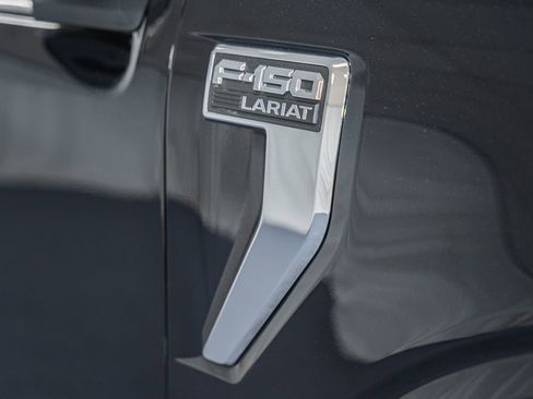 Used 2022 Ford F150 Lariat w/ Equipment Group 502A High AWD/4WD image 18