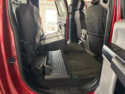 Used 2021 Ford F250 XLT w/ XLT Premium Package AWD/4WD image 43