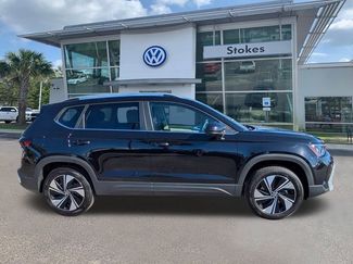 New 2026 Volkswagen Taos SE AWD/4WD video 3