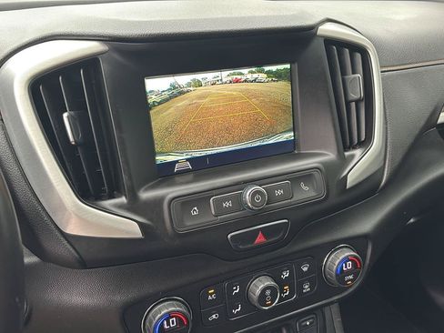 Used 2018 GMC Terrain SLE w/ Driver Convenience Package FWD image 27