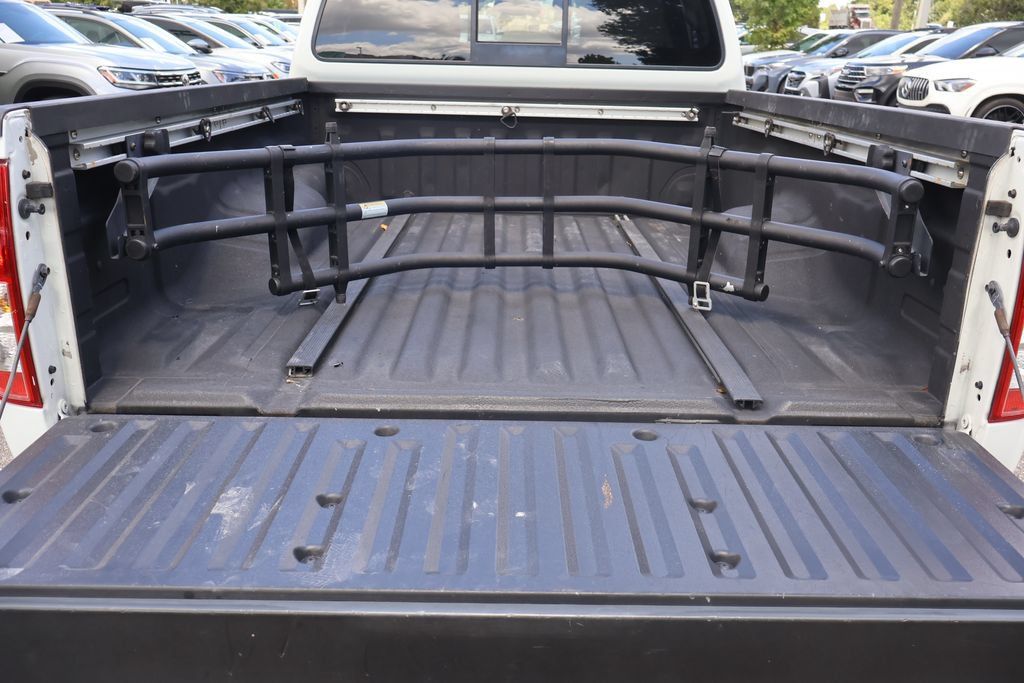 Used 2018 Nissan Frontier SV RWD image 18