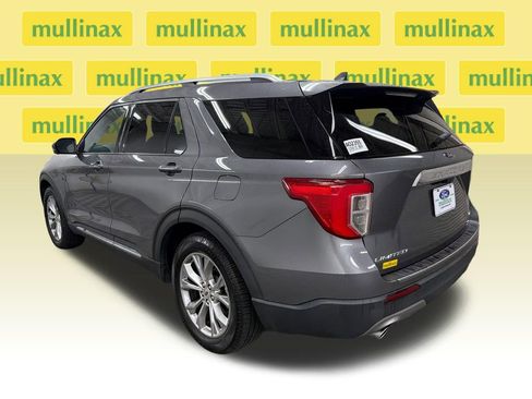 Used 2021 Ford Explorer Limited w/ Equipment Group 301A RWD image 15