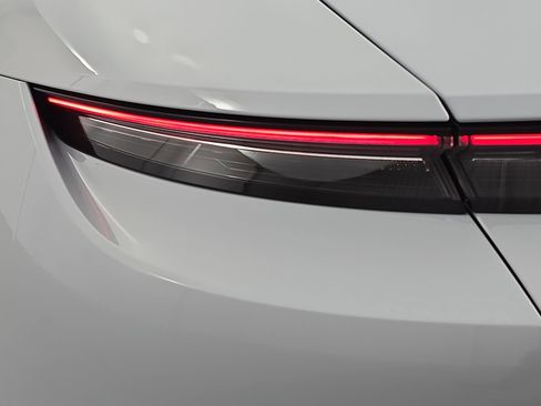 Used 2023 Porsche Taycan w/ Premium Package image 34