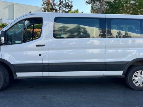 Used 2024 Ford Transit 350 XLT RWD image 5